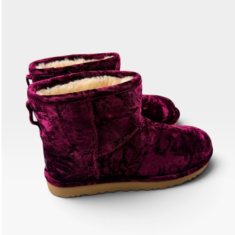 UGG Classic Mini Crushed Velvet Boots Womens 11 Fig Purple Ankle 1090871 New